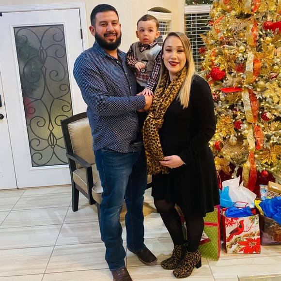 Profile Picture of M viridiana Sc (@viridianasc) on Poshmark