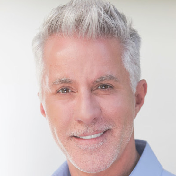 Profile Picture of Jeff Collins (@onejeffc) on Poshmark