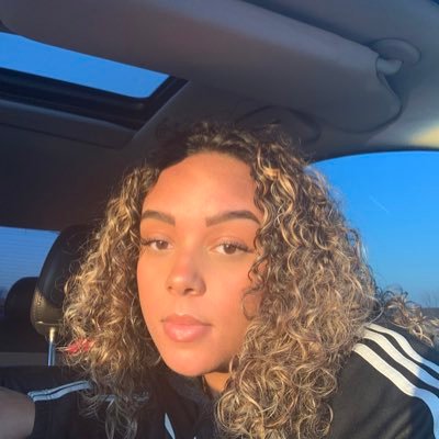 Profile Picture of Bronwyn James (@bpoolejamess) on Twitter