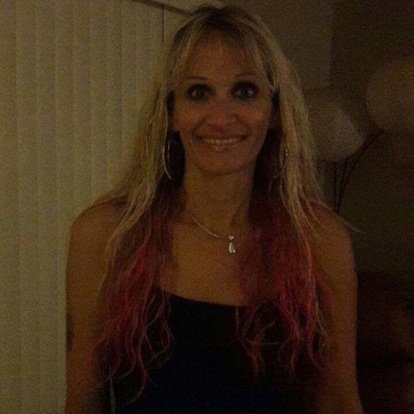 Profile Picture of Linda Eggeling (@springmint1974) on Poshmark