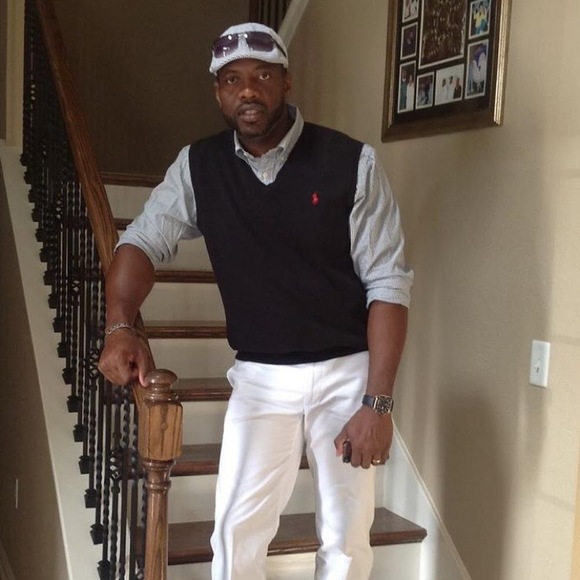 Profile Picture of Harrell Washington (@harrellwash) on Poshmark