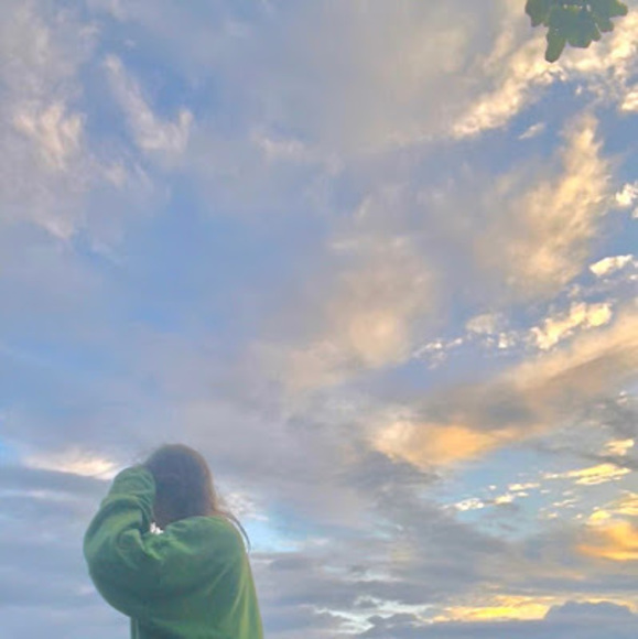 Profile Picture of Zoey Peterson (@zapeterson121) on Poshmark