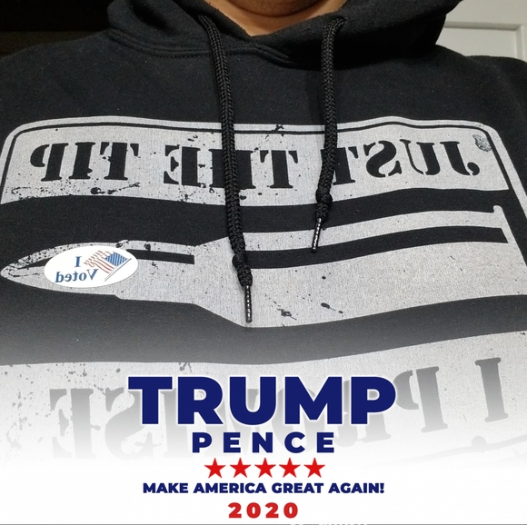 Profile Picture of Crashtello Crashtello (@crashtelloc) on Poshmark