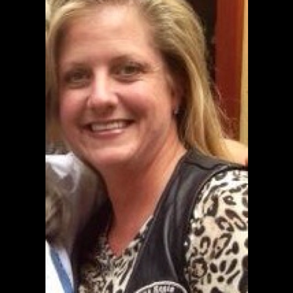 Profile Picture of Paula Finney (@paulanation) on Poshmark