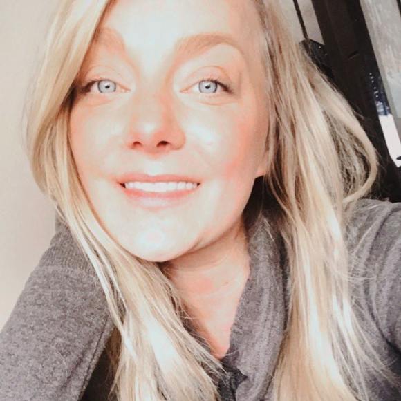 Profile Picture of Abby Winant (@how_rad59) on Poshmark