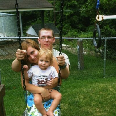 Profile Picture of Demi Bradley (@Armywife0712) on Twitter