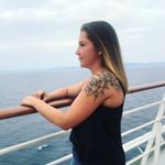 Profile Picture of Jana Schneider 🐾 (@chaos_bobo) on Instagram
