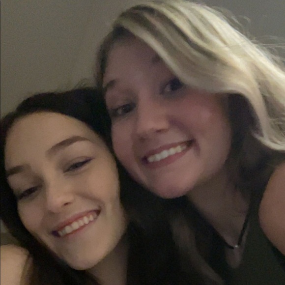 Profile Picture of Brynn Wilson (@brynnwilsonnn) on Poshmark