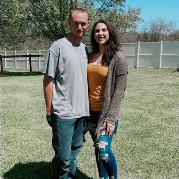 Profile Picture of Kourtni *poshambassador* Fandel (@fandelk) on Poshmark