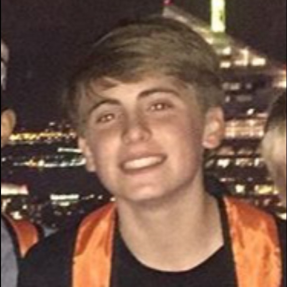 Profile Picture of Colin Donnelly (@colindonn) on Poshmark