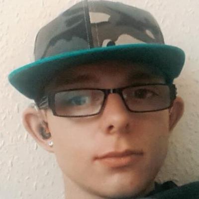 Profile Picture of Daniel Walden ✌ (@DanielWal_1999) on Twitter