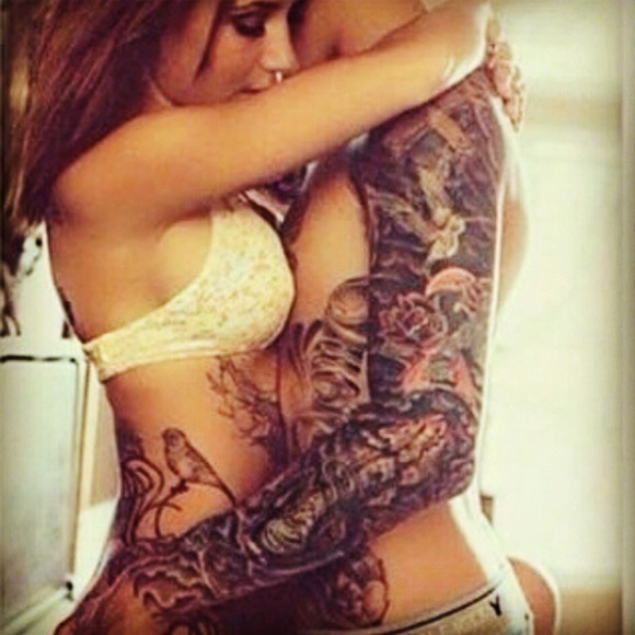 Profile Picture of Victoria Mackall (@vickyyy112) on Poshmark