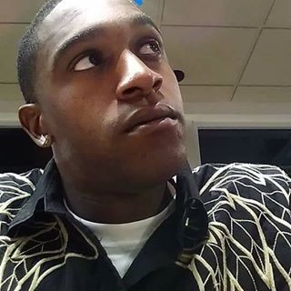 Profile Picture of Andre Albert (@CrazyBloo) on Facebook