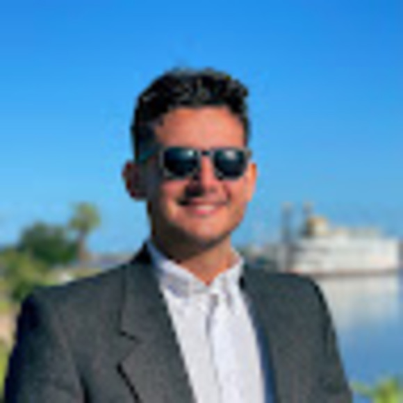 Profile Picture of Daniel felipe Restrepo linarez (@daniel347213) on Poshmark