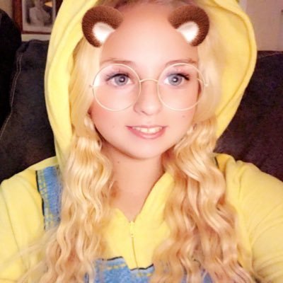 Profile Picture of Madison Jett (@Dixieismydog430) on Twitter