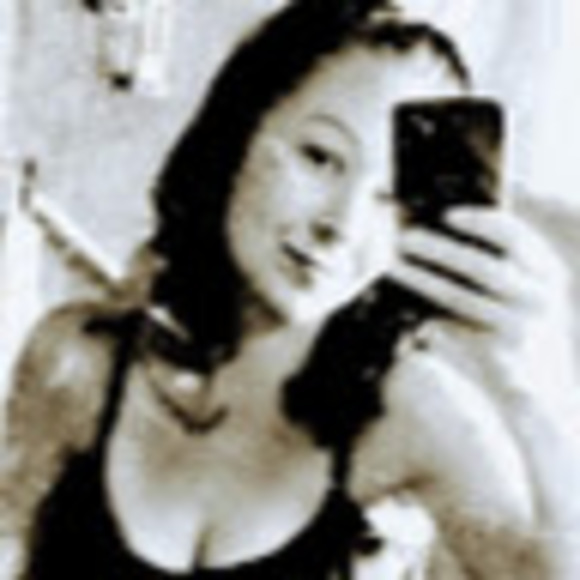 Amber Mentink - Poshmark Profile Picture of Amber Mentink (@hotlilmama333) on Poshmark