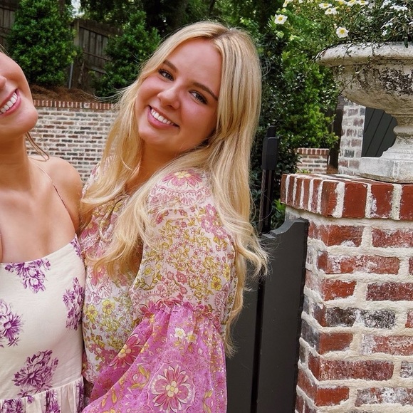 Profile Picture of Kate Eason (@kateeason) on Poshmark