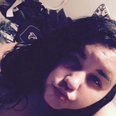 Profile Picture of Lora Oneal (@LoraOneal10) on Twitter