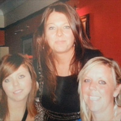 Profile Picture of Michelle Dunlop (@dunlo10) on Twitter