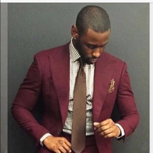 Profile Picture of Travis Redman (@travisred52) on Poshmark