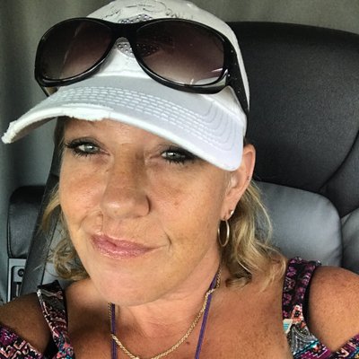 Profile Picture of Toni Olmstead (@mamatoni71) on Twitter