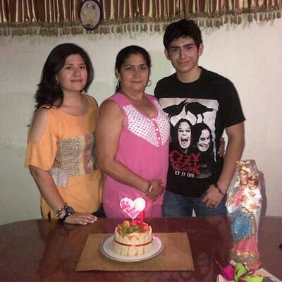 Profile Picture of Rossana Guerrero (@Sana_Guerrero93) on Twitter