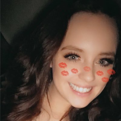 Profile Picture of Jessica Steele (@MrsJSteele) on Twitter