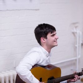 Profile Picture of Louis Campbell (@guitarcampbell) on Twitter