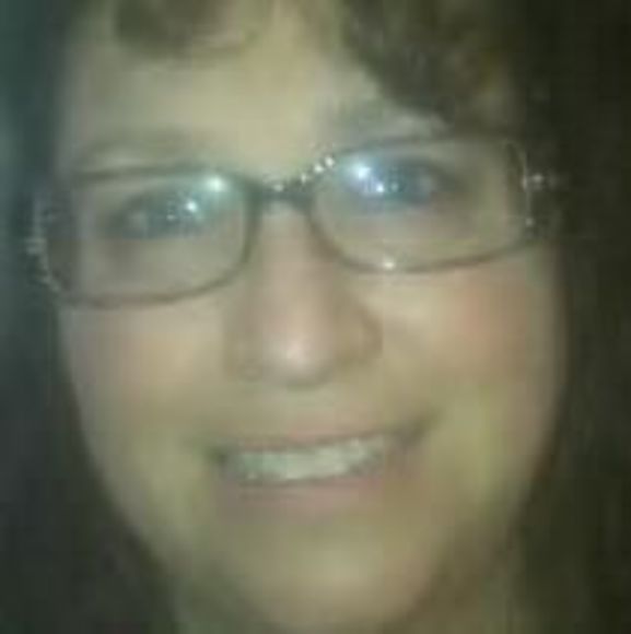 Profile Picture of Brenda Reints (@bsr04370) on Poshmark