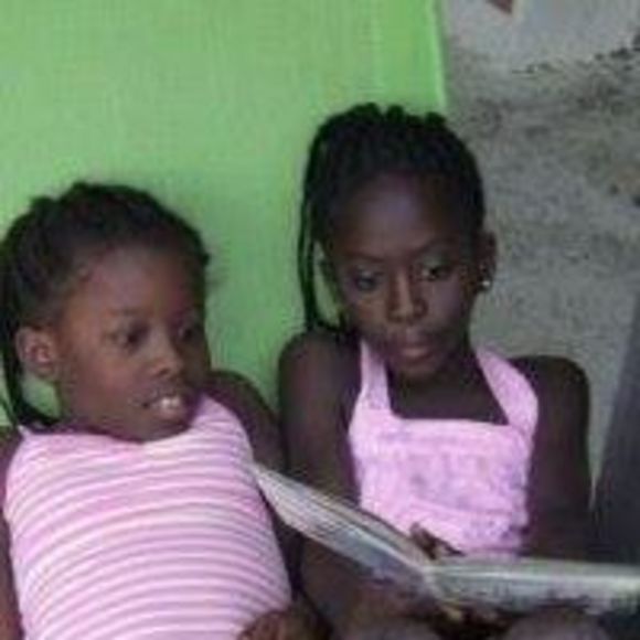 Profile Picture of Antoinette Foster (@antoinettefoste) on Poshmark