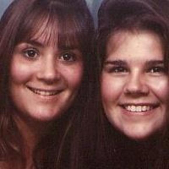 Tamara Munson - Poshmark Profile Picture of Tamara Munson (@aunttami) on Poshmark