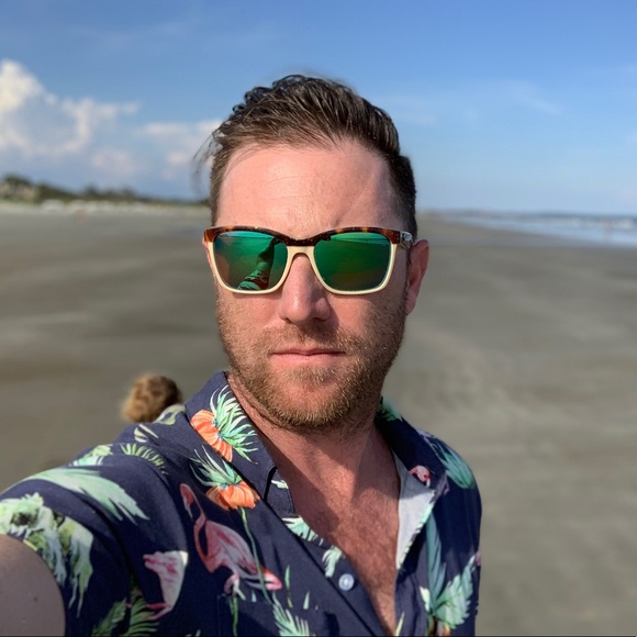 Profile Picture of Matthew Shelly (@shootingshelly) on Poshmark