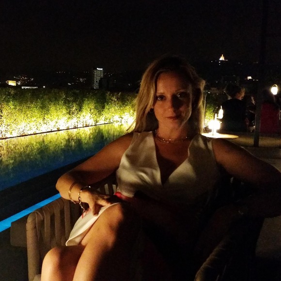 Profile Picture of Carolyn Mackendrick (@c_mack_570) on Poshmark