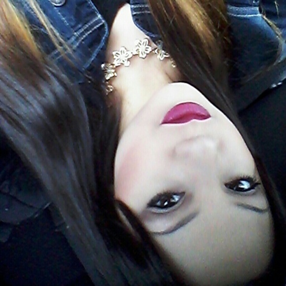 Profile Picture of Lorena Madrigal (@nenaamadrigal_) on Poshmark