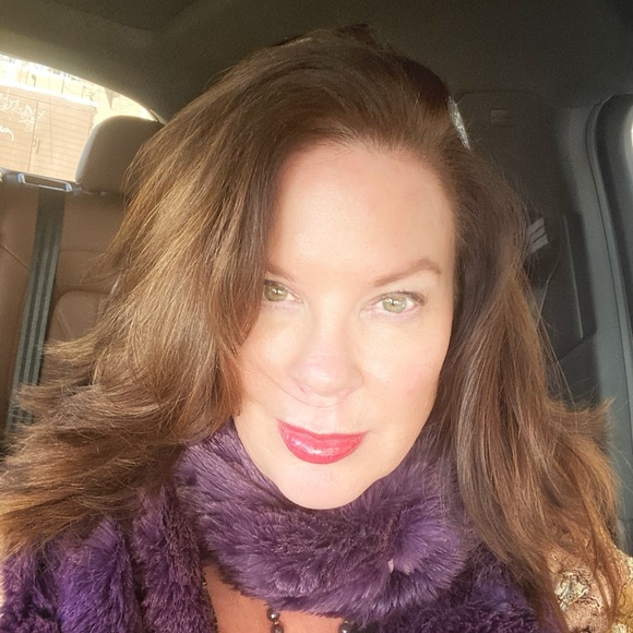 Profile Picture of Diana Backstrom (@denverdiana) on Poshmark