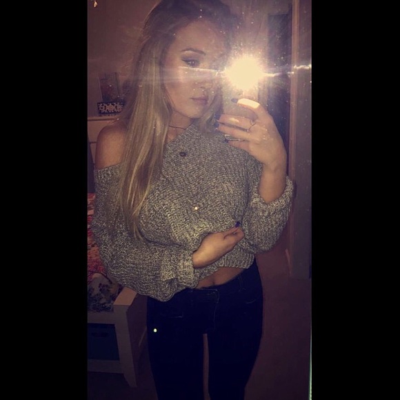 Profile Picture of Sophia Duncan (@sophia_duncan) on Poshmark