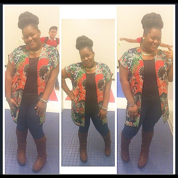 Profile Picture of Mariel Brown (@mariel_loves) on Poshmark