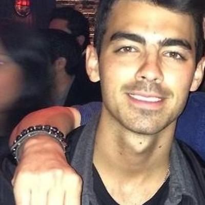 Profile Picture of Letters To Joe (@LetterstoJoeJ) on Twitter