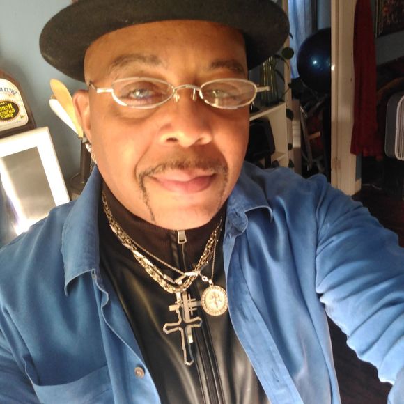 Profile Picture of Murphy Bryant (@murphybryant911) on Poshmark