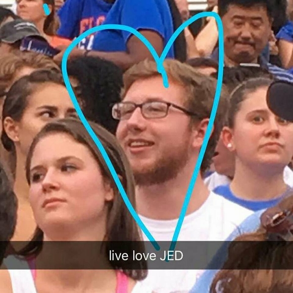 Profile Picture of Jed Amole (@jamole) on Poshmark