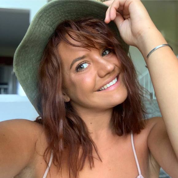 Profile Picture of Maddie Fringer (@tumblepiggy) on Poshmark