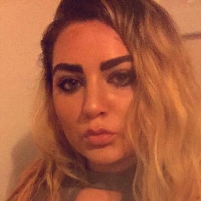 Profile Picture of Elizabeth Greenlee (@ElizabethG9698) on Twitter