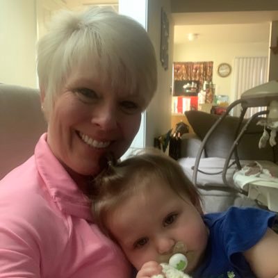 Profile Picture of Lori Shultz (@lorishultz9) on Twitter
