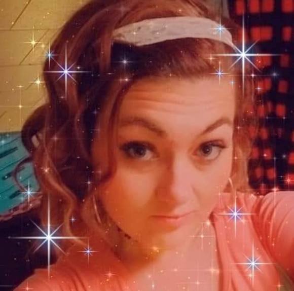 Profile Picture of Samantha Clement (@sam_bam_89) on Poshmark