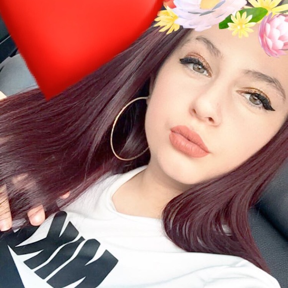 Profile Picture of Leyla Mekhridze (@leylamekh) on Poshmark