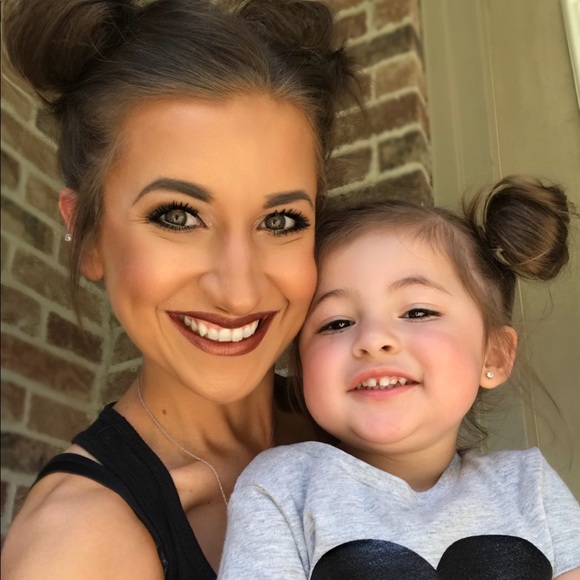 Profile Picture of Keri Patrick (@kpatrick18) on Poshmark