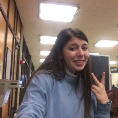 Profile Picture of Clare Hyland (@needtoCLAREify) on Twitter