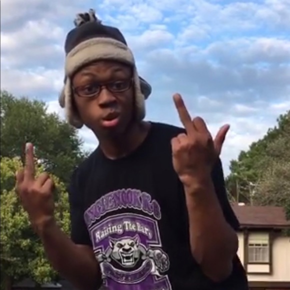 Profile Picture of Saadiq Mickens (@saadiqmickens) on Poshmark