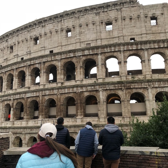 Anachoo Hiso - Poshmark Profile Picture of Anachoo Hiso (@anachoo) on Poshmark