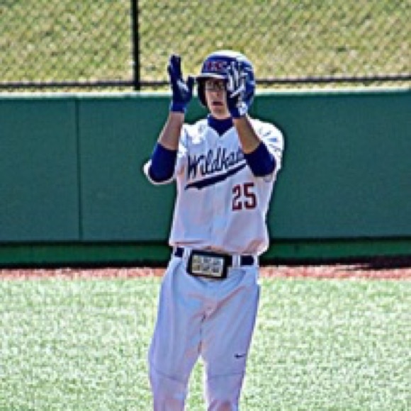 Profile Picture of Nate Hemmerich (@hemmy25) on Poshmark